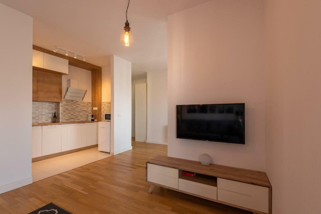 Central Apartment Bükreş Dış mekan fotoğraf