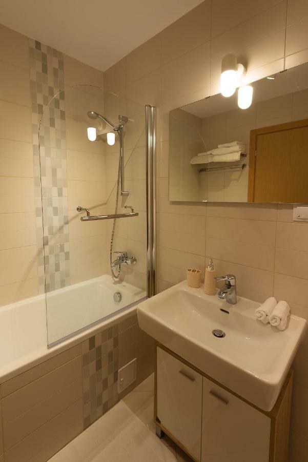 Central Apartment Bükreş Dış mekan fotoğraf