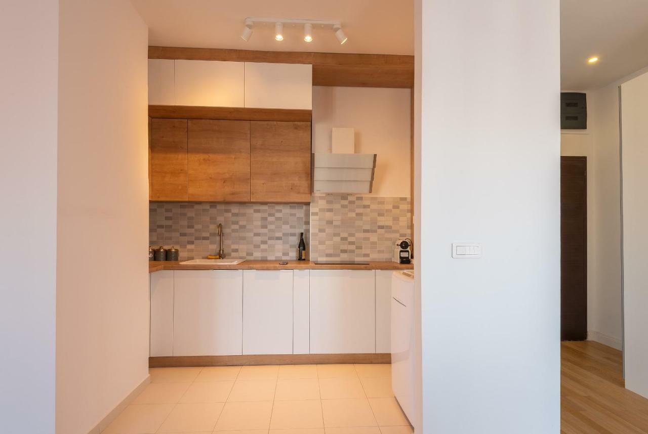 Central Apartment Bükreş Dış mekan fotoğraf